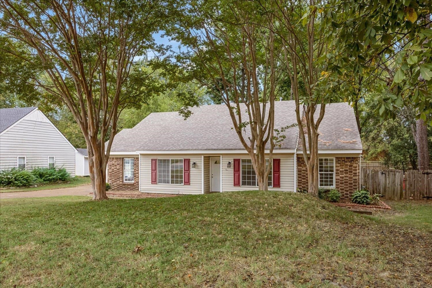 1065 BOONES HOLLOW DRIVE DR - Photo 3