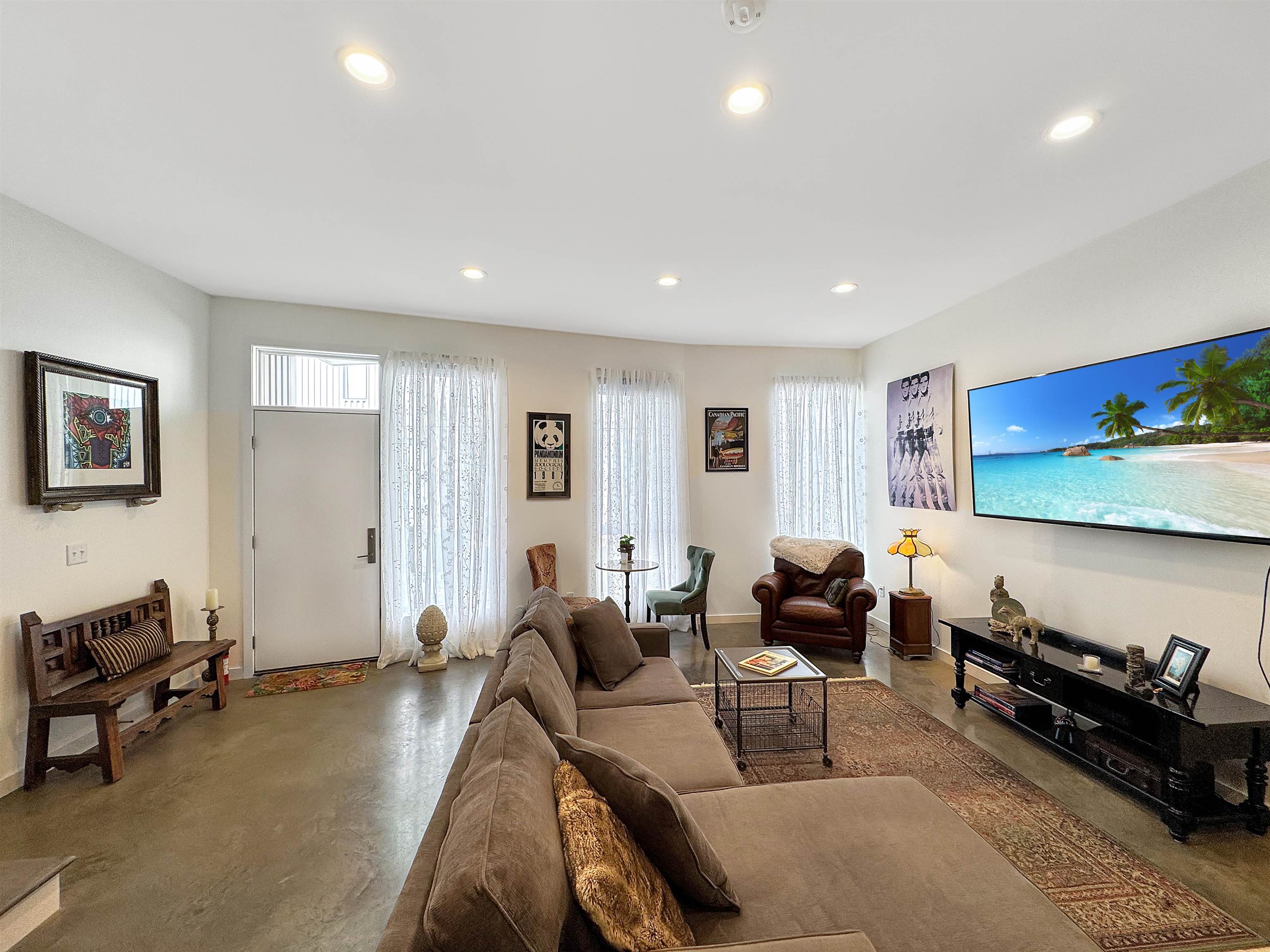 Memphis, Tennessee 38103, United States, 3 Bedrooms Bedrooms, ,3 BathroomsBathrooms,Residential,Active,106902