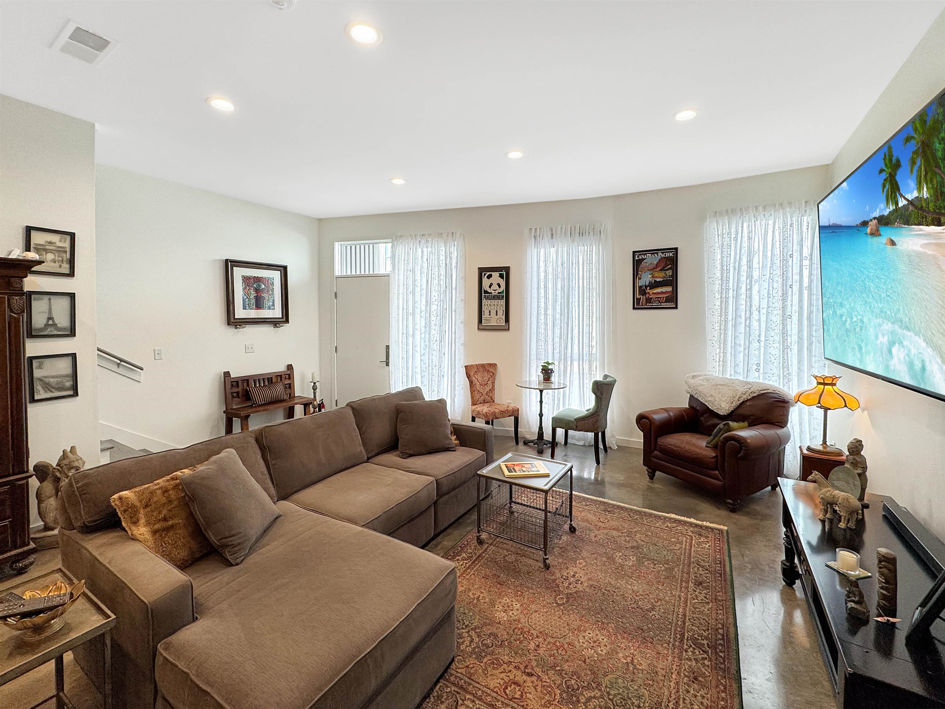 Memphis, Tennessee 38103, United States, 3 Bedrooms Bedrooms, ,3 BathroomsBathrooms,Residential,Active,106902