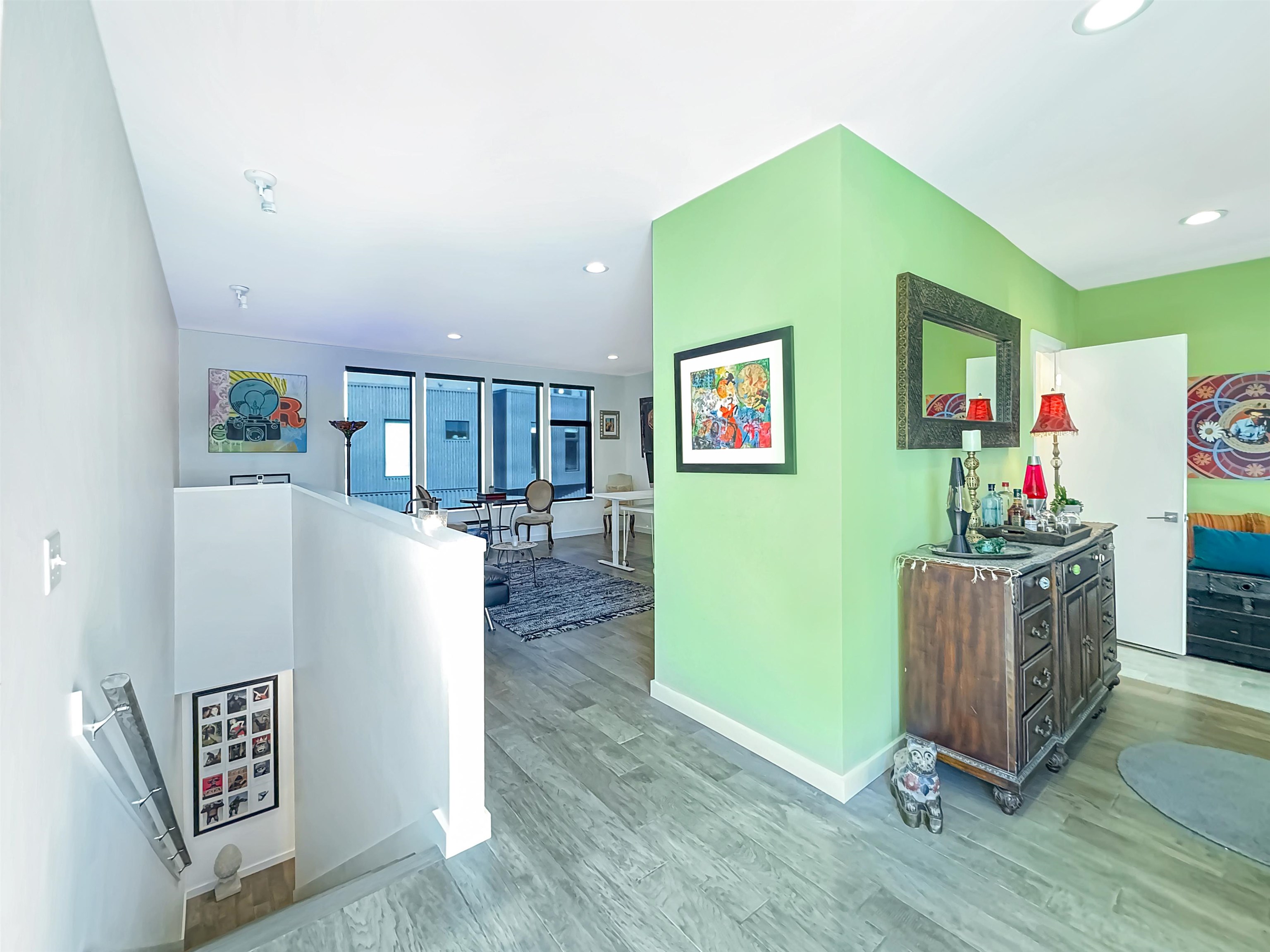 Memphis, Tennessee 38103, United States, 3 Bedrooms Bedrooms, ,3 BathroomsBathrooms,Residential,Active,106902