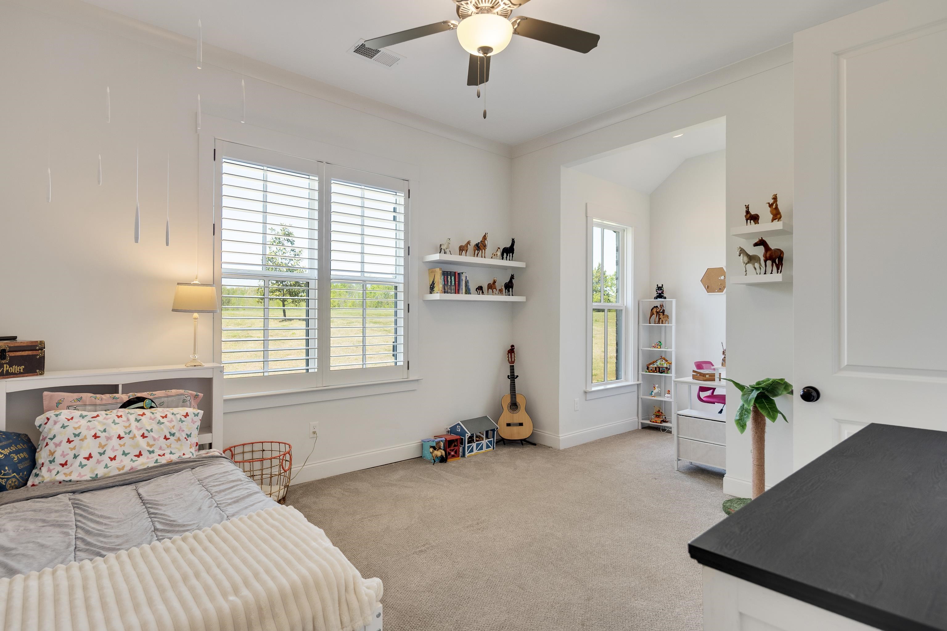 Covington, Tennessee, 38019, United States, 5 Bedrooms Bedrooms, ,5 BathroomsBathrooms,Residential,Active,2041623