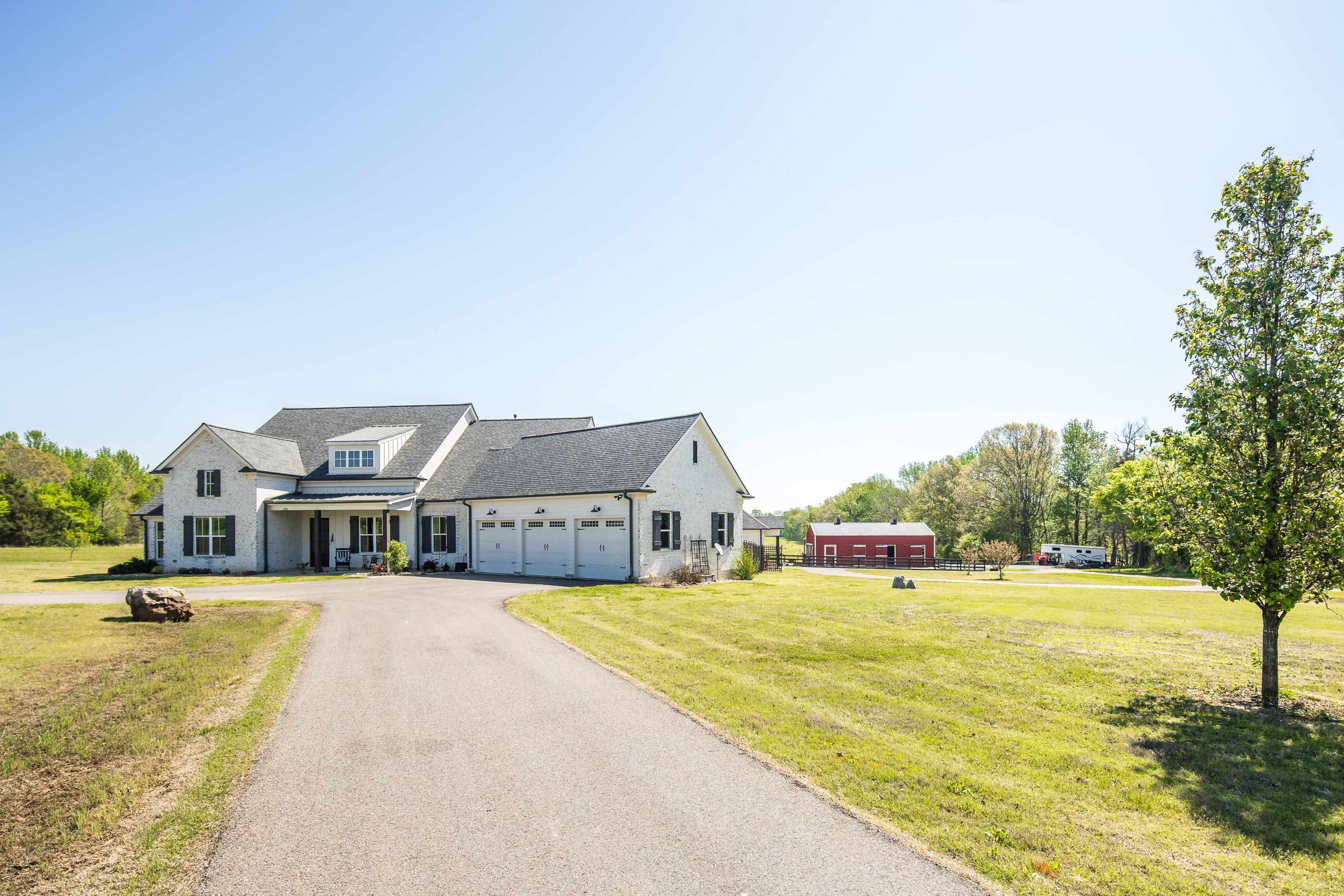 Covington, Tennessee, 38019, United States, 5 Bedrooms Bedrooms, ,5 BathroomsBathrooms,Residential,Active,2041623