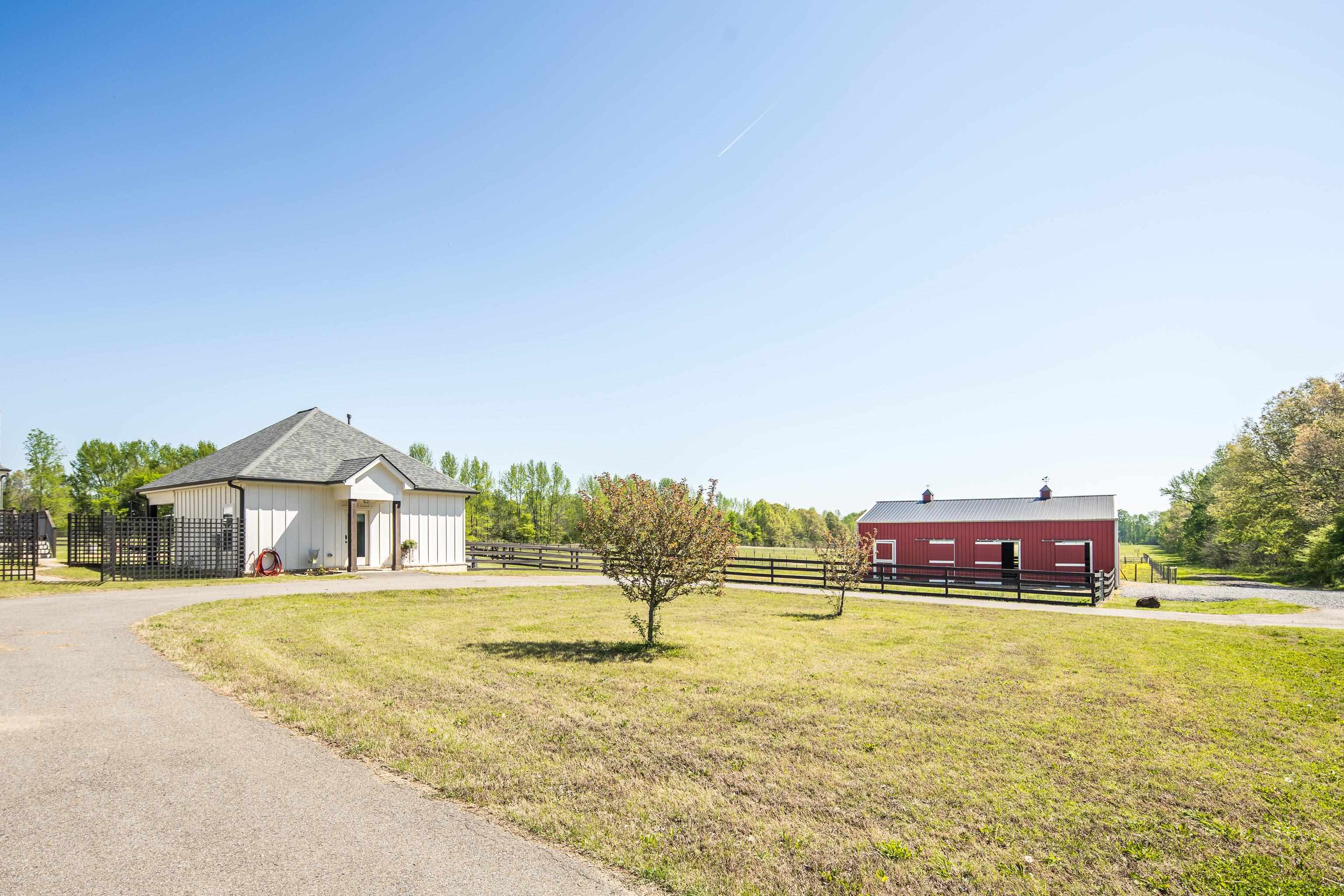 Covington, Tennessee, 38019, United States, 5 Bedrooms Bedrooms, ,5 BathroomsBathrooms,Residential,Active,2041623
