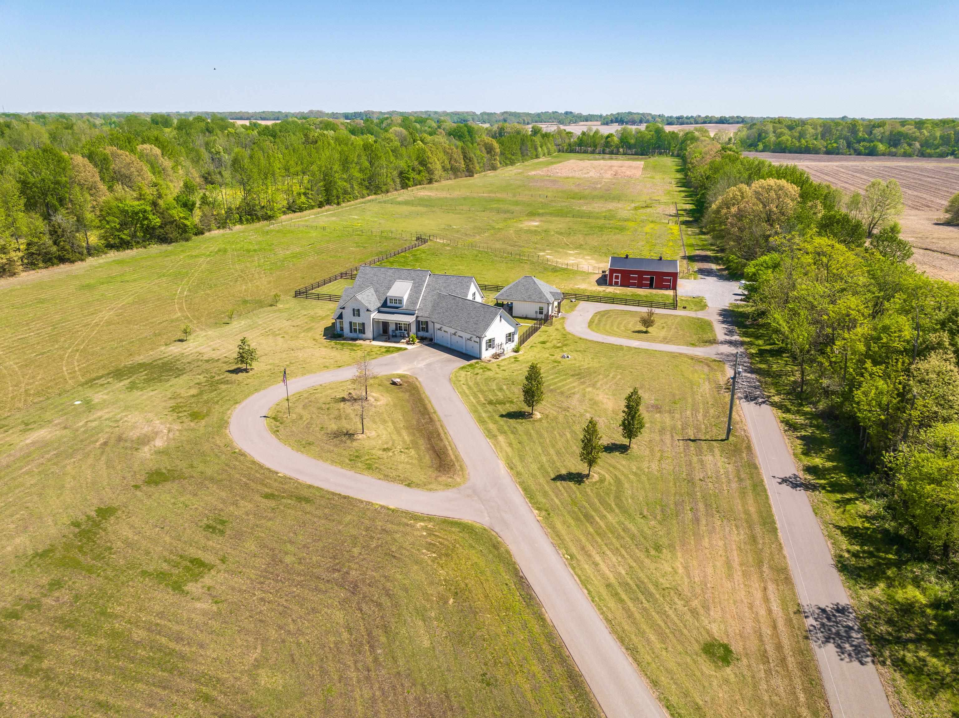 Covington, Tennessee, 38019, United States, 5 Bedrooms Bedrooms, ,5 BathroomsBathrooms,Residential,Active,2041623