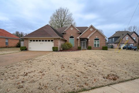 Photo of 6813 BRAYBOURNE MAIN DR, Olive Branch, MS 38654 (MLS # 10212330)