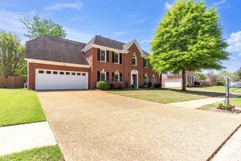 Photo of 519 SAGEWOOD DR, Collierville, TN 38017 (MLS # 10219476)