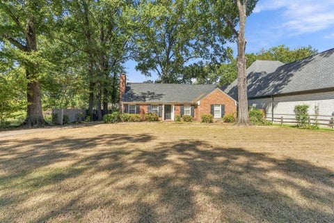 Photo of 4706 LORECE AVE, Memphis, TN 38117 (MLS # 10231692)