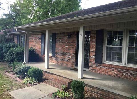 Photo of 73 HUGHES DR, Jackson, TN 38305 (MLS # 10213062)