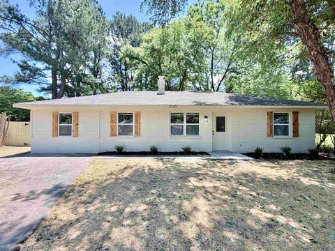 Photo of 11105 DIXON ROBINSON DR, Arlington, TN 38002 (MLS # 10223586)
