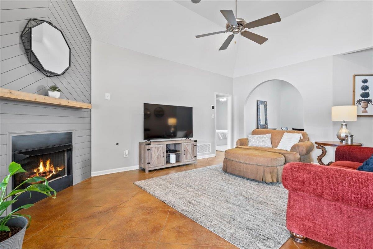 Southaven, Mississippi 38672, United States, 3 Bedrooms Bedrooms, ,2 BathroomsBathrooms,Residential,Active,96945