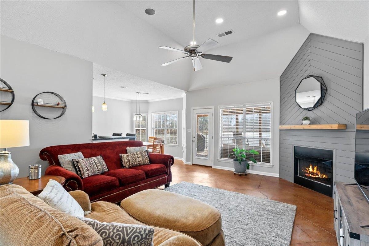 Southaven, Mississippi 38672, United States, 3 Bedrooms Bedrooms, ,2 BathroomsBathrooms,Residential,Active,96945