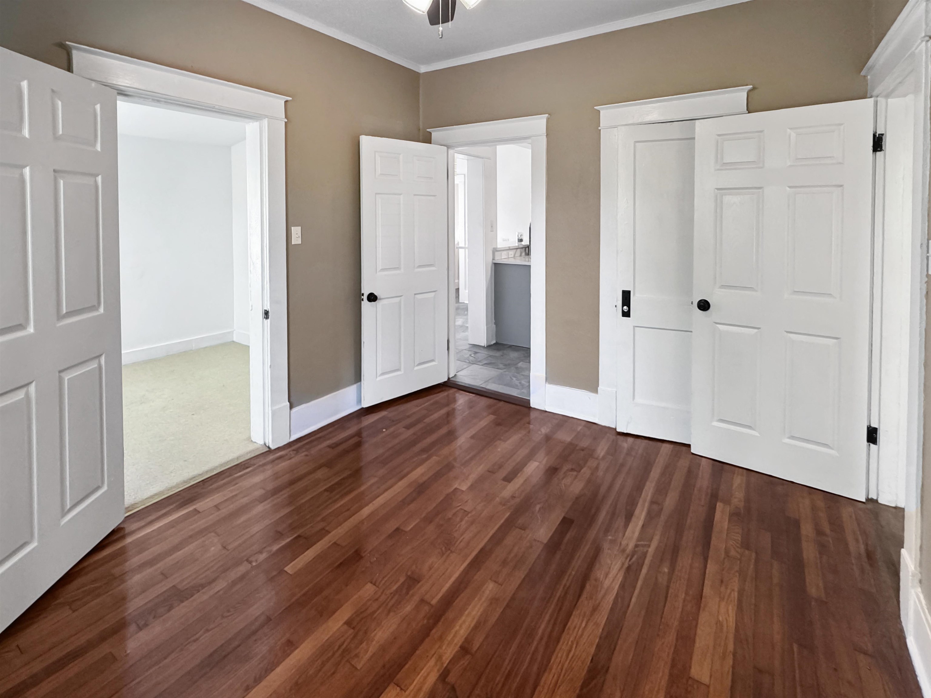 Memphis, Tennessee 38107, United States, 2 Bedrooms Bedrooms, ,1 BathroomBathrooms,Residential,Pending,109562