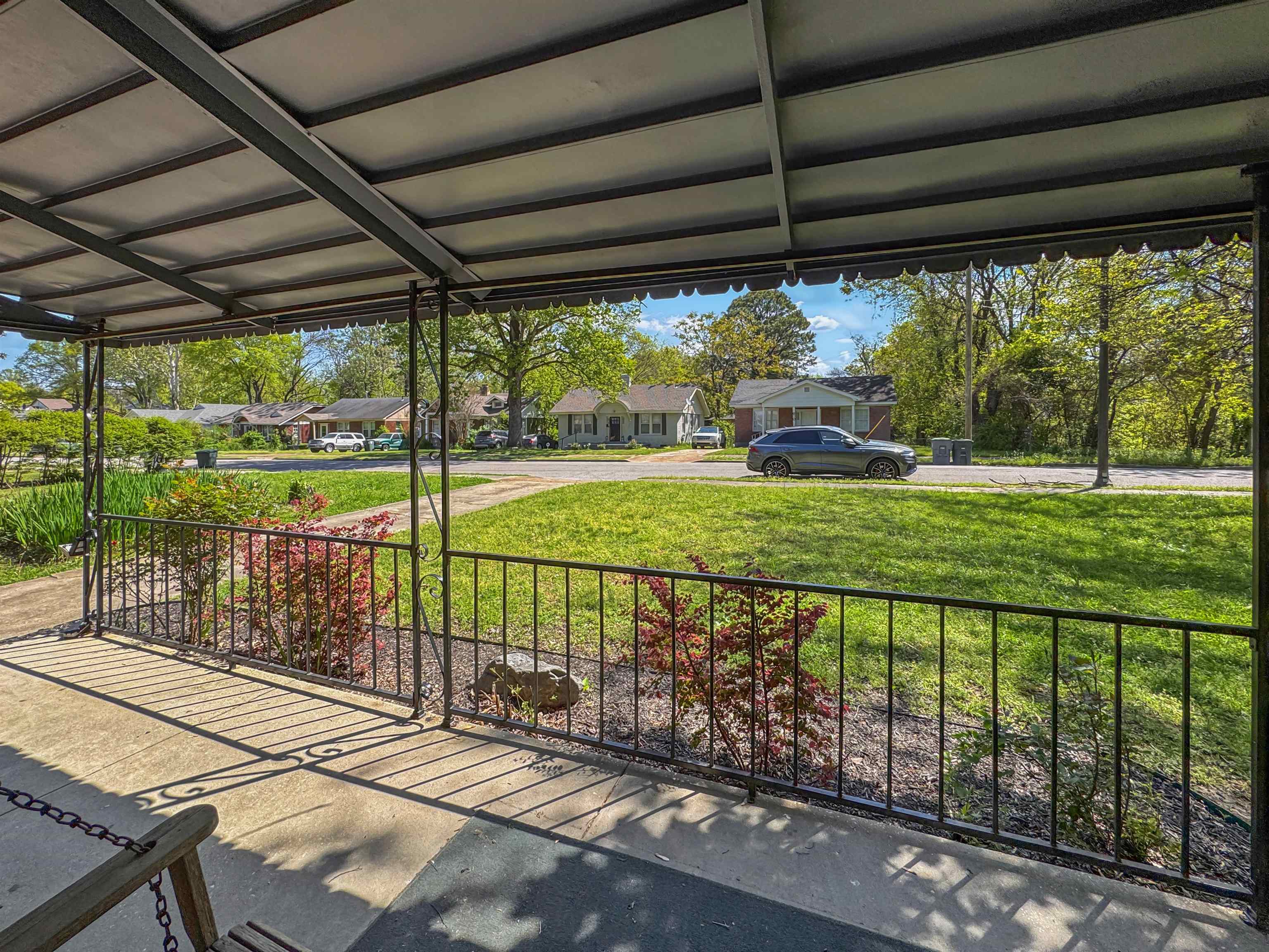 Memphis, Tennessee 38107, United States, 2 Bedrooms Bedrooms, ,1 BathroomBathrooms,Residential,Pending,109562