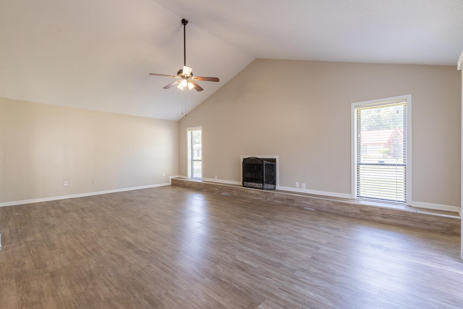 Photo 7 of 20 of 4555 KNOTTY OAKS DR house