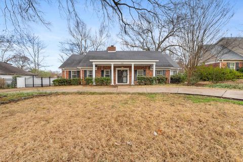 Photo of 5330 WALNUT GROVE RD, Memphis, TN 38120 (MLS # 10212772)
