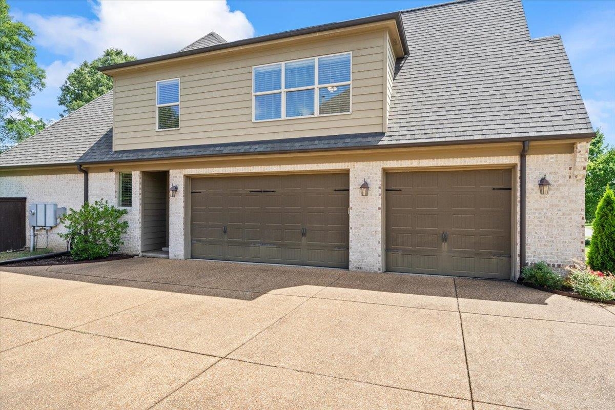 Rossville, Tennessee 38066, United States, 4 Bedrooms Bedrooms, ,3 BathroomsBathrooms,Residential,Active,154260