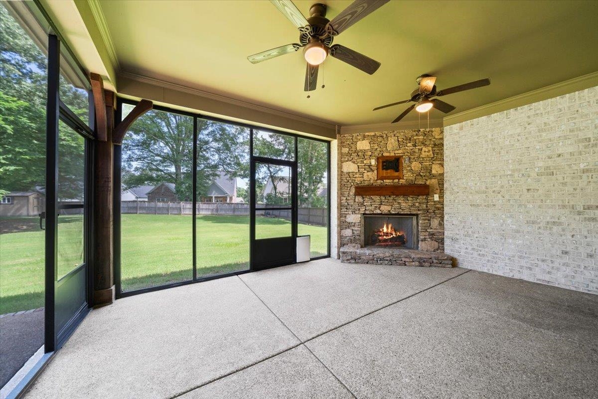 Rossville, Tennessee 38066, United States, 4 Bedrooms Bedrooms, ,3 BathroomsBathrooms,Residential,Active,154260