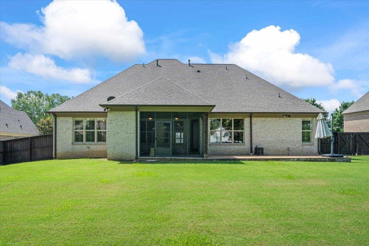 Rossville, Tennessee 38066, United States, 4 Bedrooms Bedrooms, ,3 BathroomsBathrooms,Residential,Active,154260