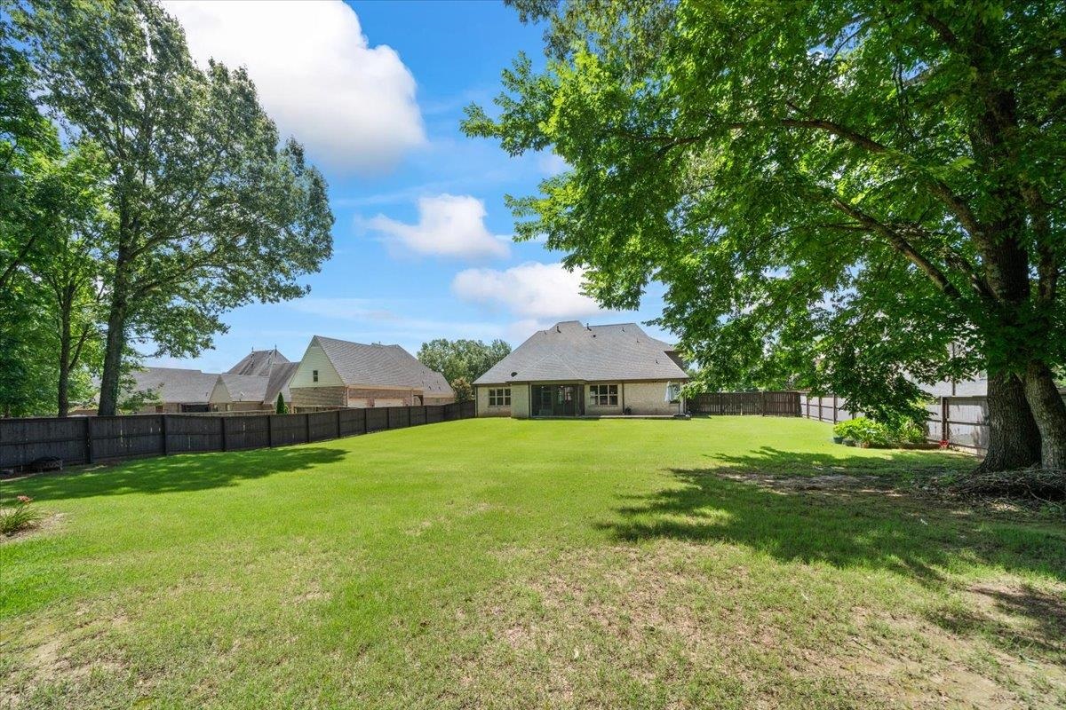 Rossville, Tennessee 38066, United States, 4 Bedrooms Bedrooms, ,3 BathroomsBathrooms,Residential,Active,154260