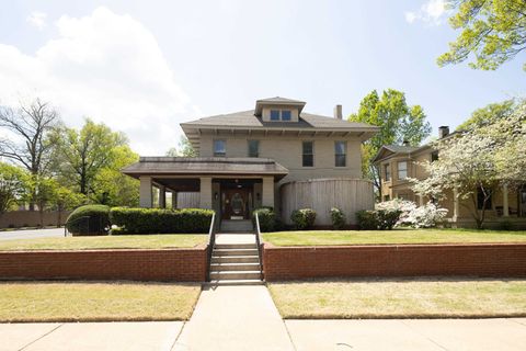 MLS: 10194806
