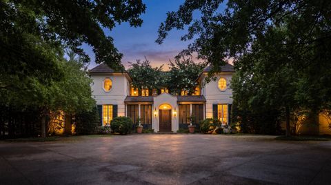 Photo of 4351 TUCKAHOE RD, Memphis, TN 38117 (MLS # 10225847)