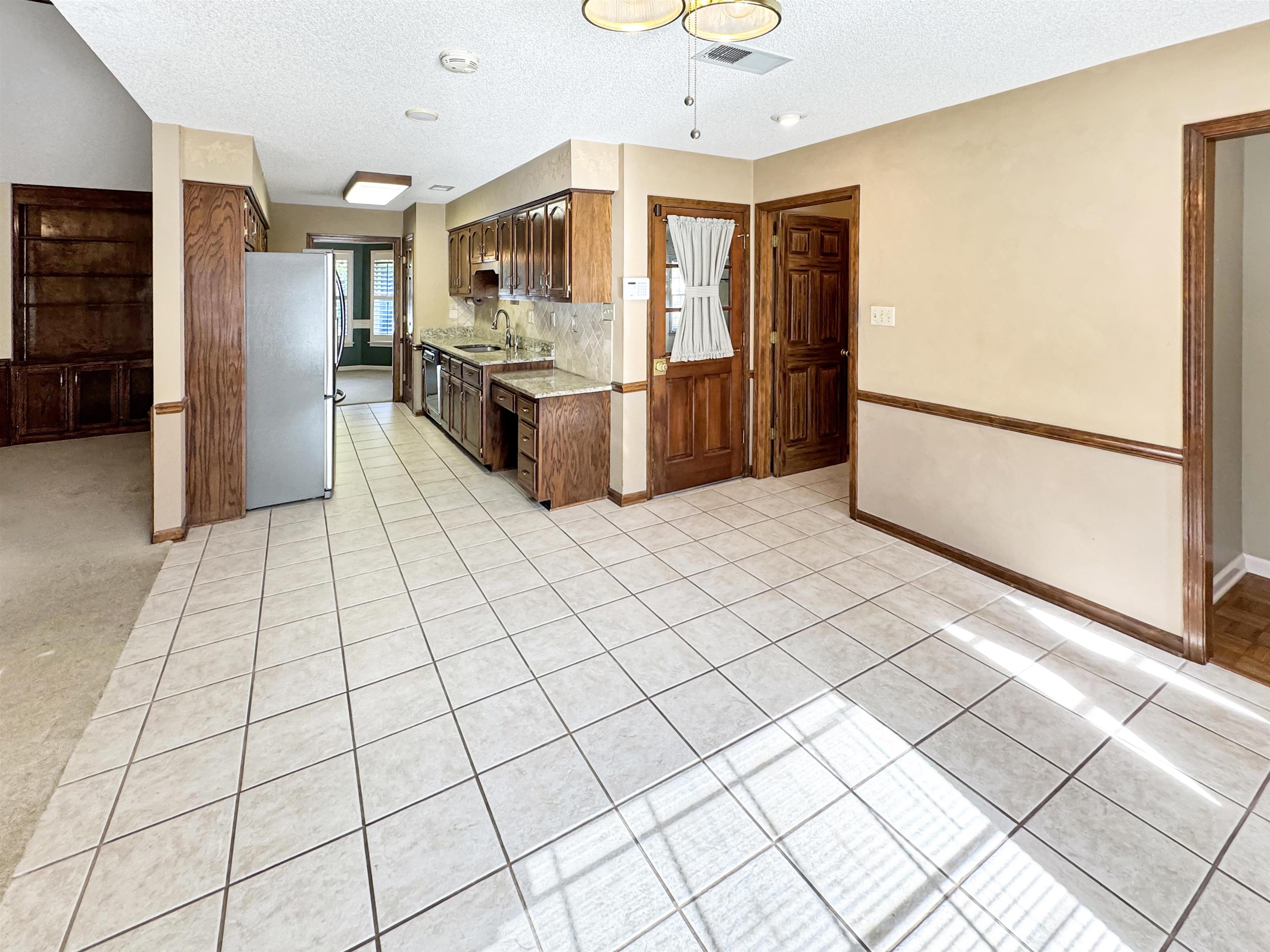 Memphis, Tennessee 38016, United States, 4 Bedrooms Bedrooms, ,3 BathroomsBathrooms,Residential,Active,199729