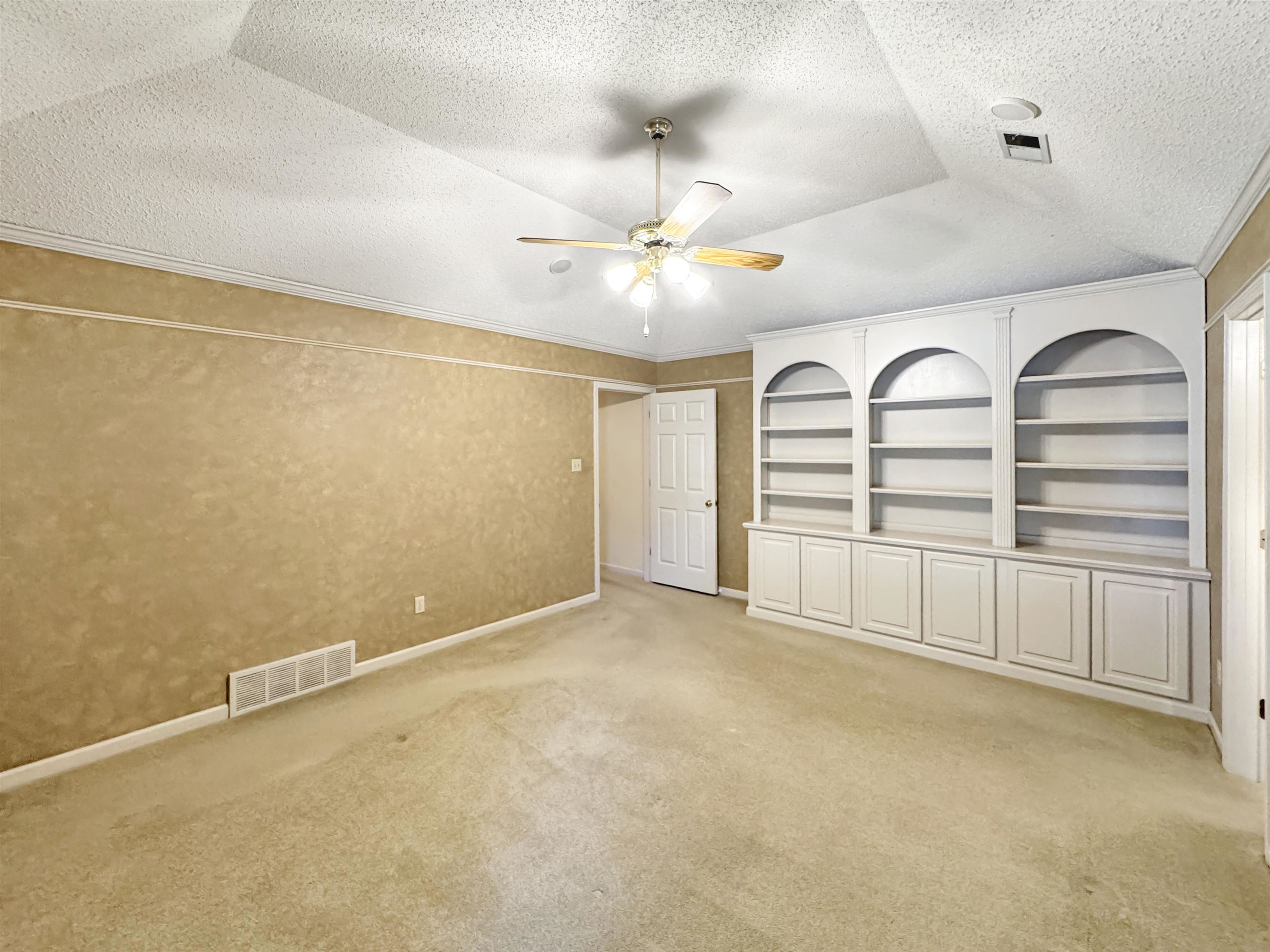 Memphis, Tennessee 38016, United States, 4 Bedrooms Bedrooms, ,3 BathroomsBathrooms,Residential,Active,199729