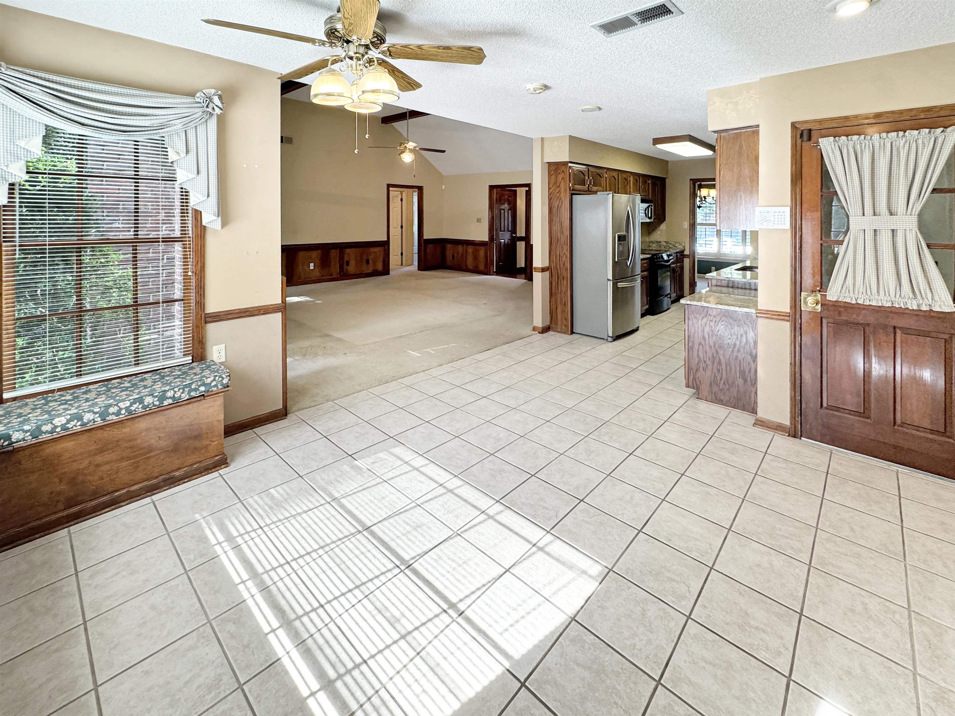 Memphis, Tennessee 38016, United States, 4 Bedrooms Bedrooms, ,3 BathroomsBathrooms,Residential,Active,199729