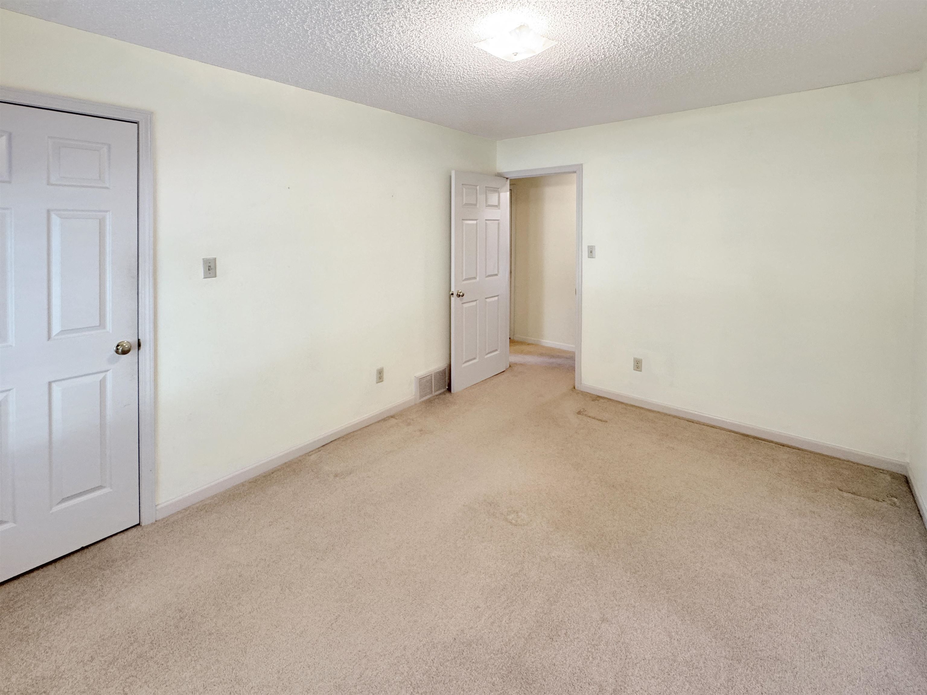 Memphis, Tennessee 38016, United States, 4 Bedrooms Bedrooms, ,3 BathroomsBathrooms,Residential,Active,199729