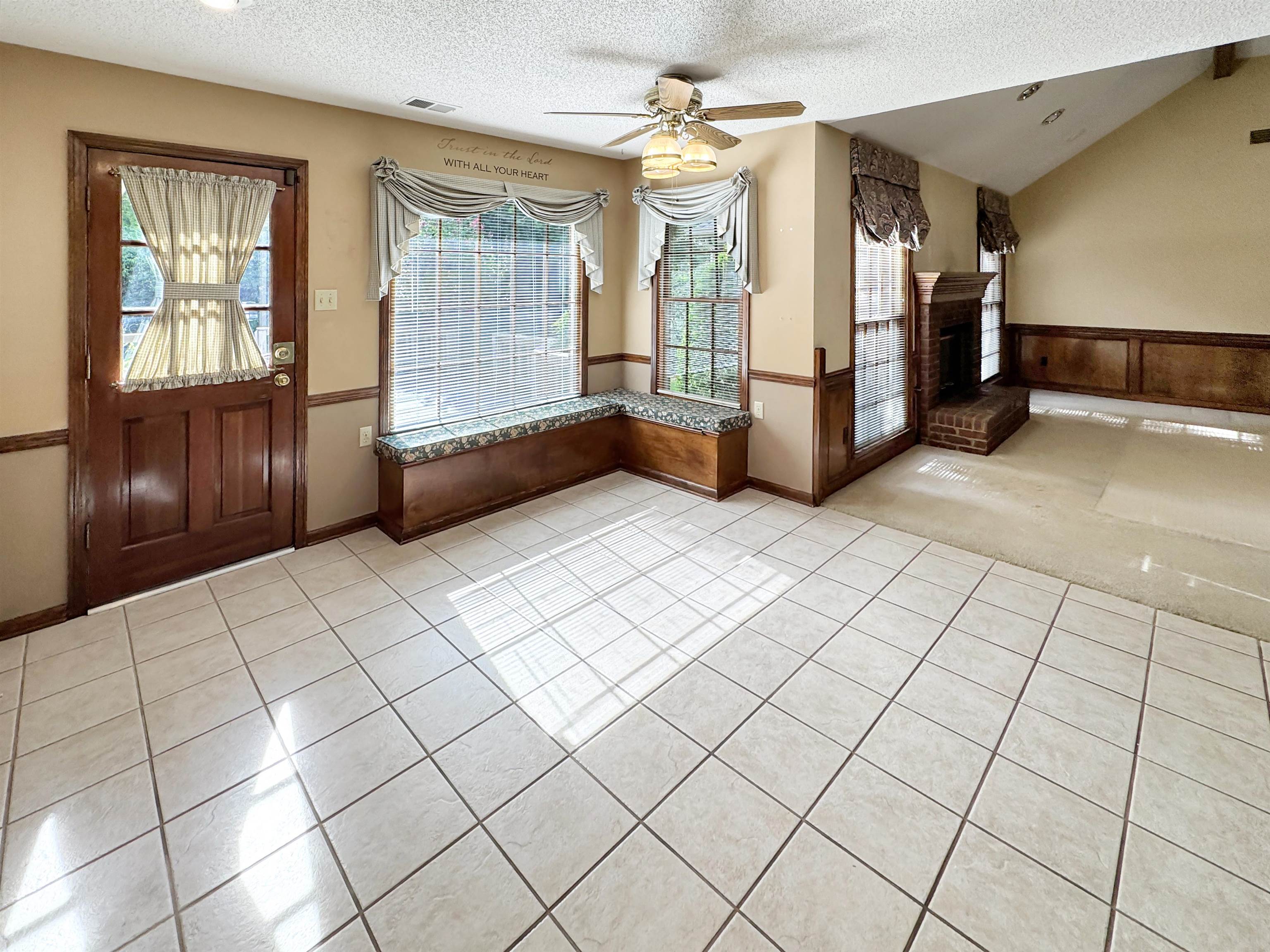 Memphis, Tennessee 38016, United States, 4 Bedrooms Bedrooms, ,3 BathroomsBathrooms,Residential,Active,199729