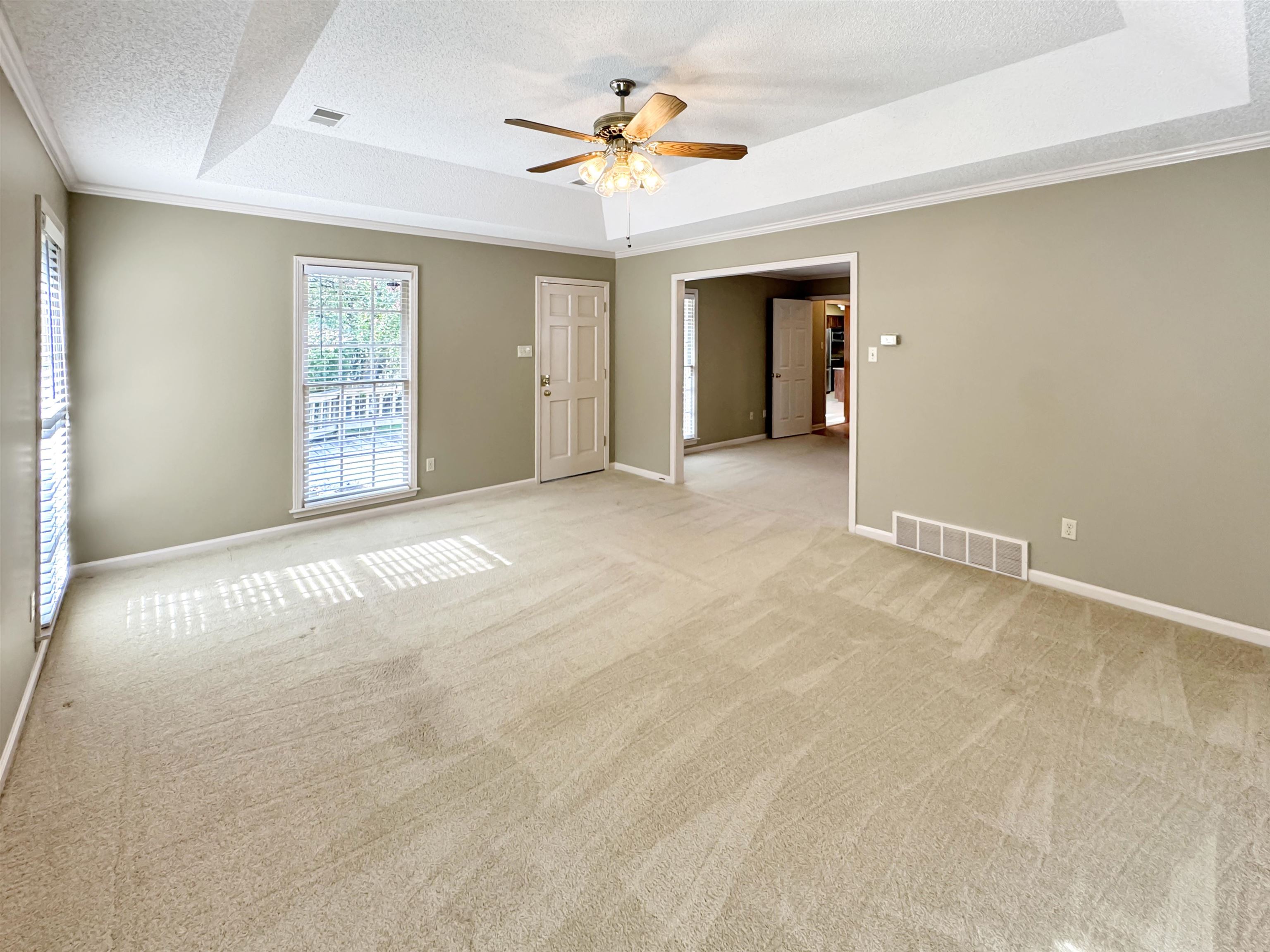 Memphis, Tennessee 38016, United States, 4 Bedrooms Bedrooms, ,3 BathroomsBathrooms,Residential,Active,199729