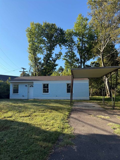 Photo of 2575 DAKAR AVE, Memphis, TN 38127 (MLS # 10208402)
