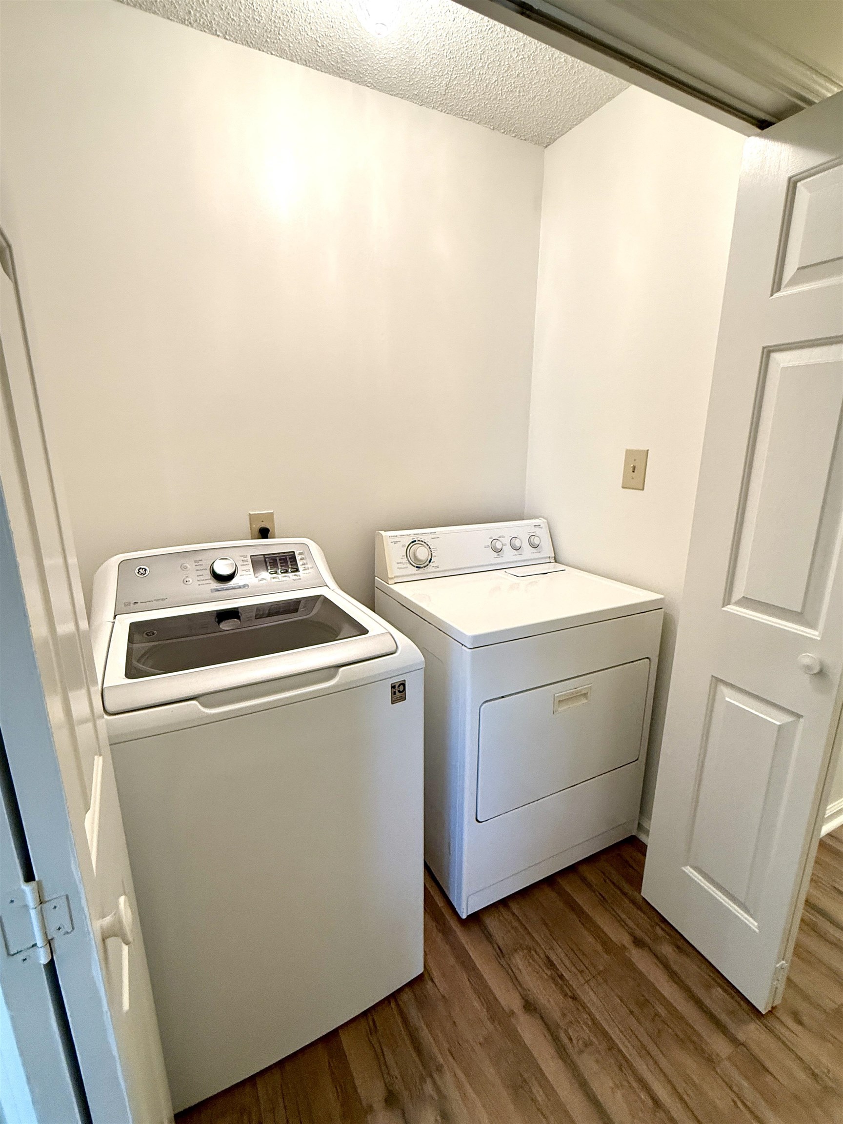 Lakeland, Tennessee 38002, United States, 3 Bedrooms Bedrooms, ,2 BathroomsBathrooms,Residential,Pending,157611