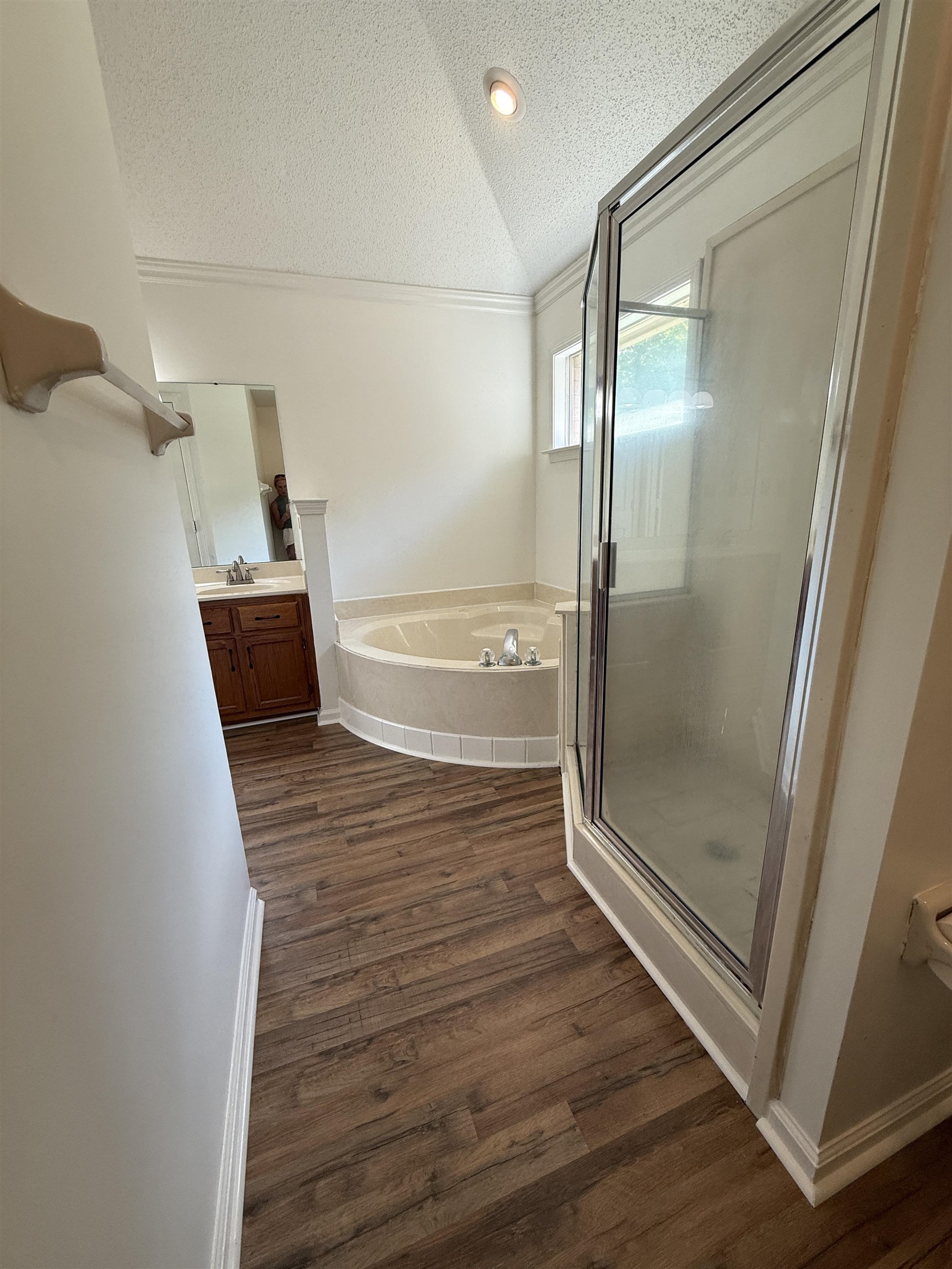 Lakeland, Tennessee 38002, United States, 3 Bedrooms Bedrooms, ,2 BathroomsBathrooms,Residential,Pending,157611