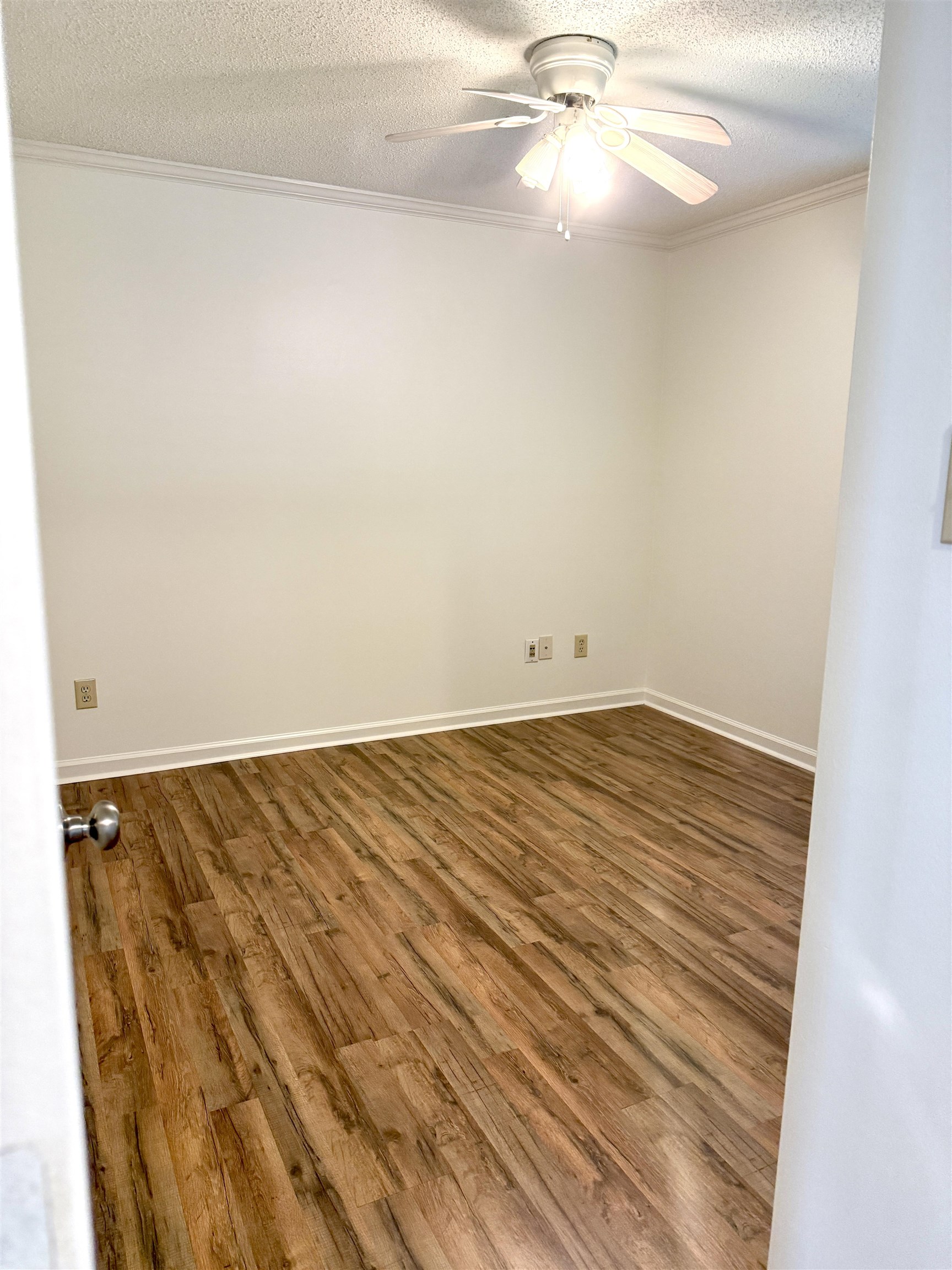 Lakeland, Tennessee 38002, United States, 3 Bedrooms Bedrooms, ,2 BathroomsBathrooms,Residential,Pending,157611