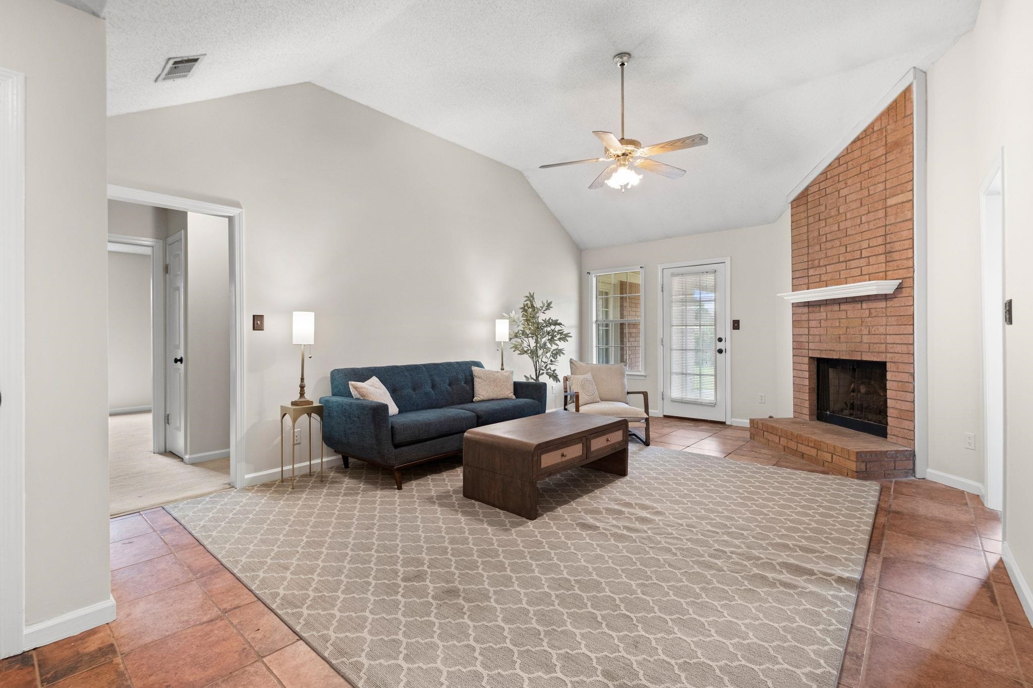 252 SUMMIT VIEW CV
