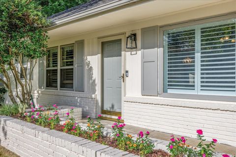 Photo of 296 N WHITE STATION RD, Memphis, TN 38117 (MLS # 10224427)