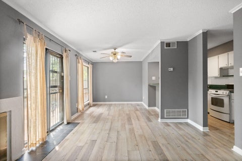 Photo of 3983A GRAHAMDALE CIR 3983A #3983A, Memphis, TN 38122 (MLS # 10229848)