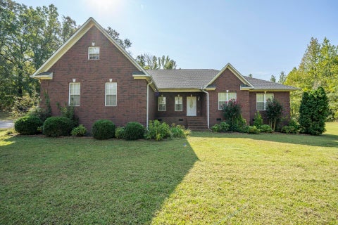 Photo of 275 BRANCH ESTATE LN, Savannah, TN 38372 (MLS # 10230999)