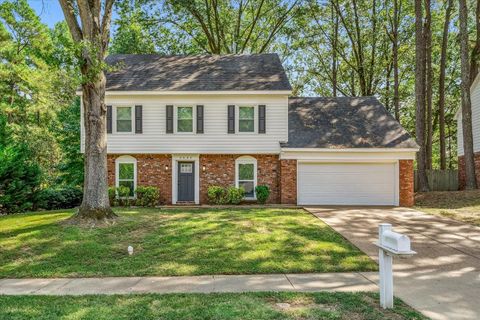 Photo of 2096 ALLENBY RD, Germantown, TN 38139 (MLS # 10214348)