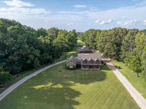 Photo of 584 BARNETT HALL RD, Unincorporated, TN 38019 (MLS # 10225017)