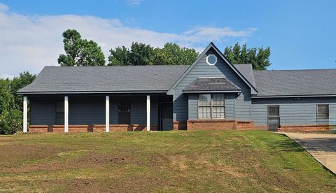 Photo of 434 WEST DR, Munford, TN 38058 (MLS # 10216813)