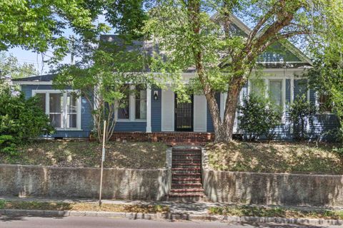 Photo of 2282 CENTRAL AVE, Memphis, TN 38104 (MLS # 10220209)