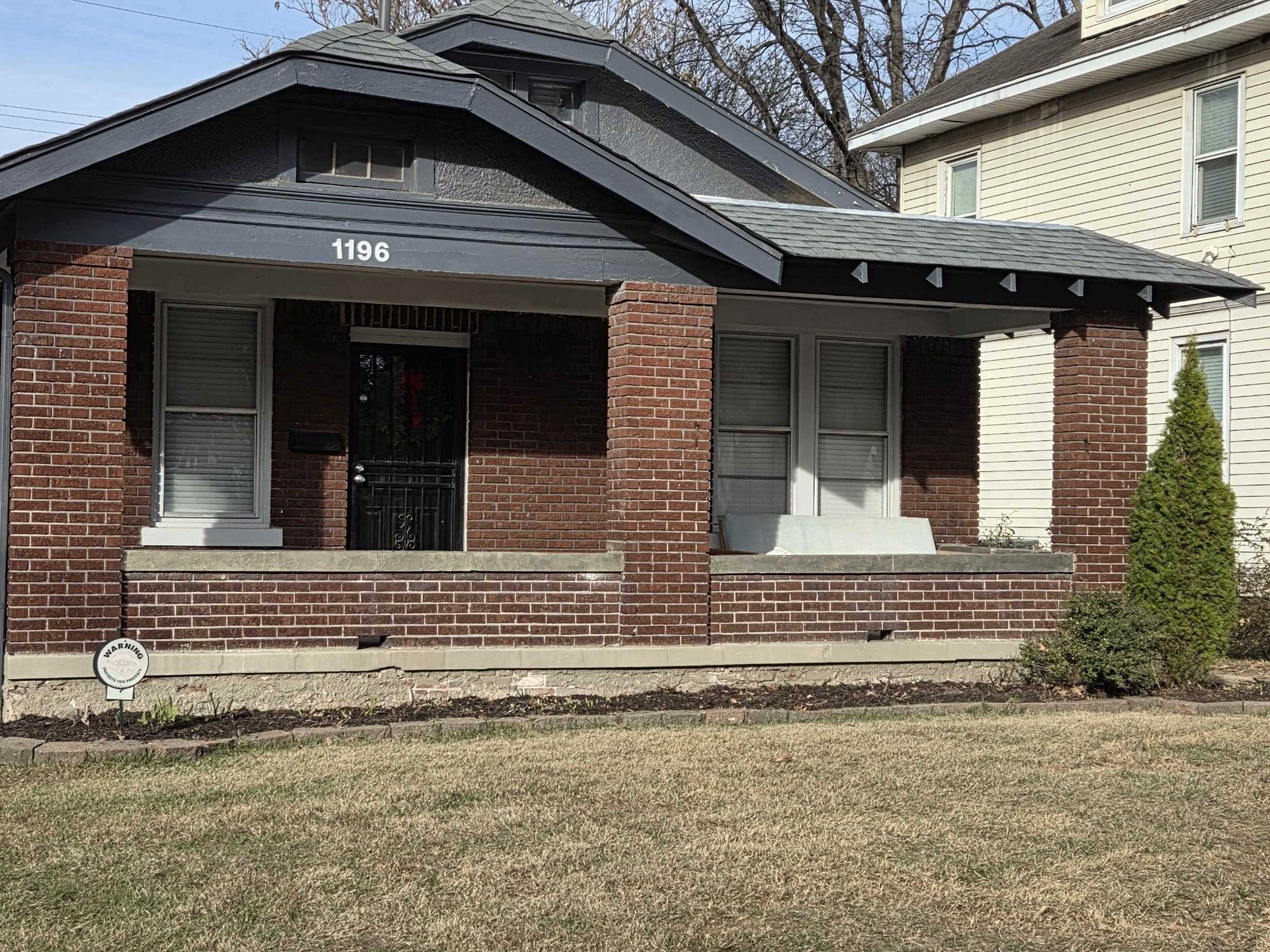 1196 CENTRAL AVE - Photo 2