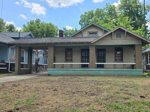Photo of 1251 LAMAR AVE, Memphis, TN 38104 (MLS # 10211640)