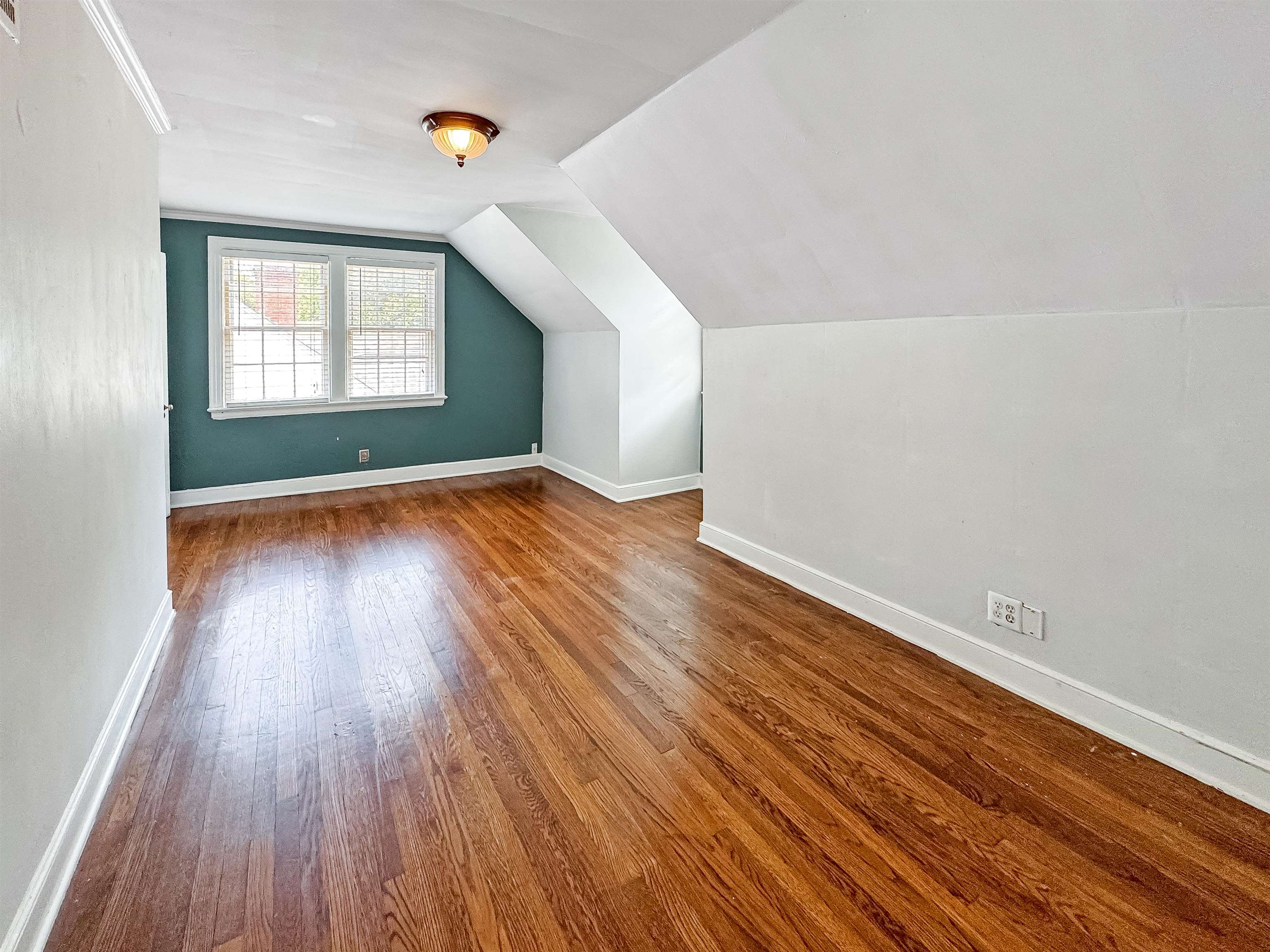 Memphis, Tennessee 38111, United States, 3 Bedrooms Bedrooms, ,2 BathroomsBathrooms,Residential,Active,112631