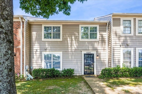 Photo of 5991 LOFTY OAK RD 5991 #5991, Memphis, TN 38115 (MLS # 10228178)