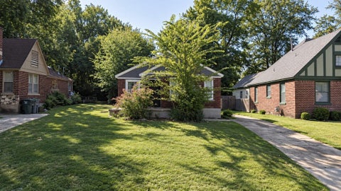 Photo of 975 STONEWALL ST, Memphis, TN 38107 (MLS # 10230966)