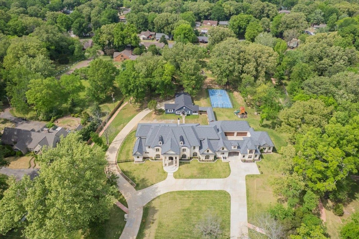 6060 ELMORE RD