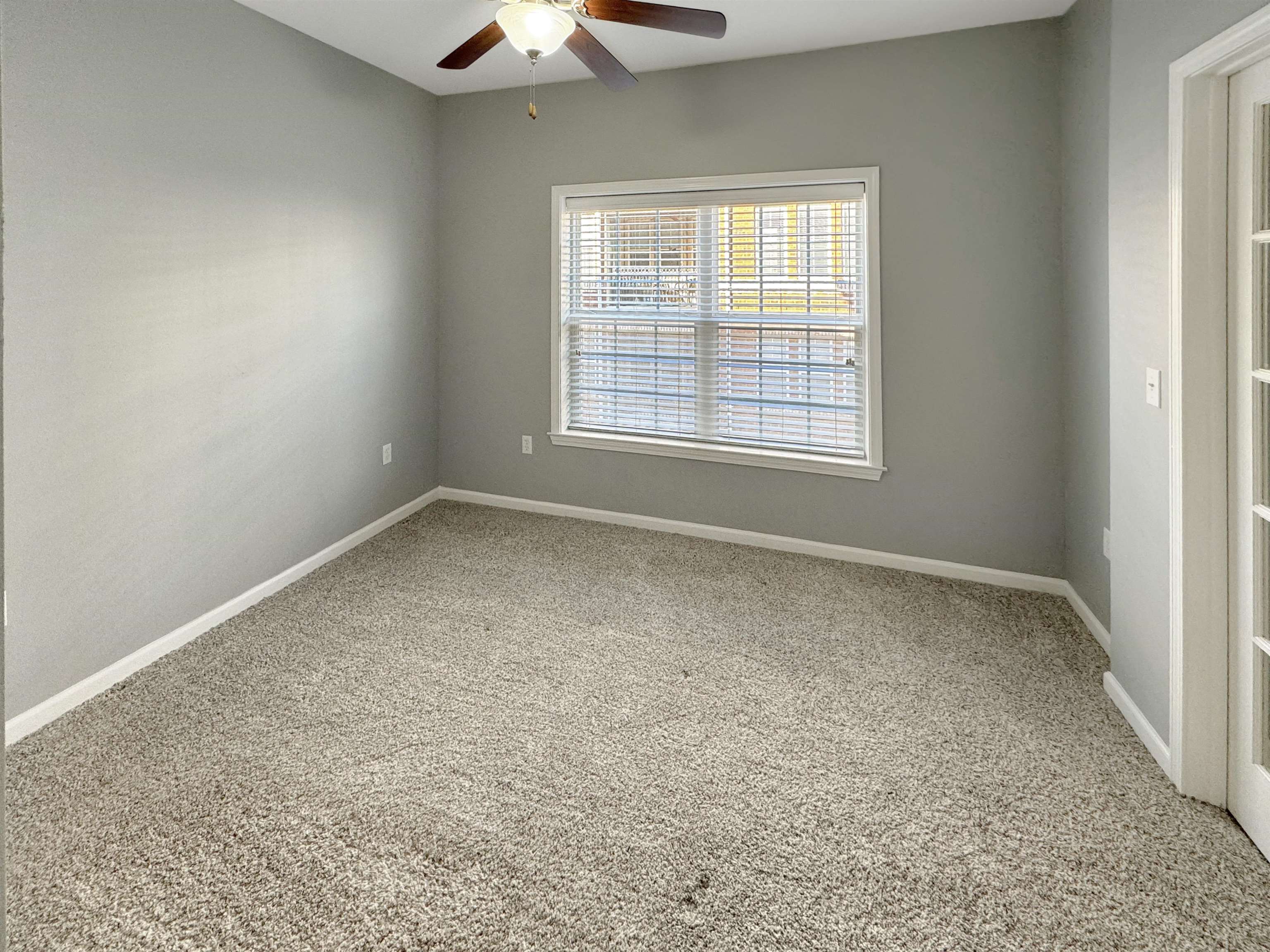 Memphis, Tennessee 38103, United States, 1 Bedroom Bedrooms, ,1 BathroomBathrooms,Residential,Active,41953